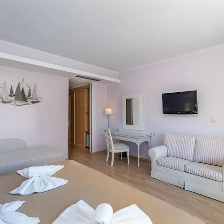 San Nicolas Hotel 4*
