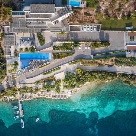 San Nicolas 4* Mikros Gialos