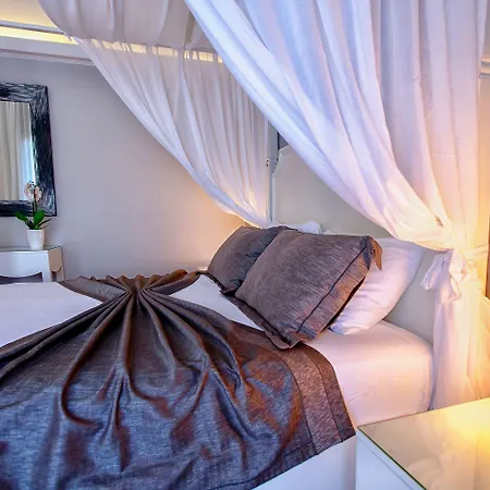 San Nicolas 4* Mikros Gialos