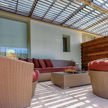 San Nicolas Mikros Gialos