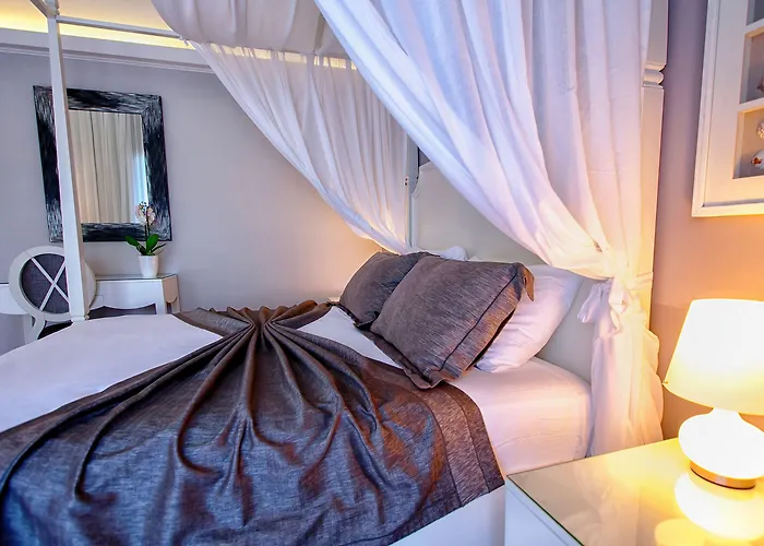 San Nicolas 4* Mikros Gialos