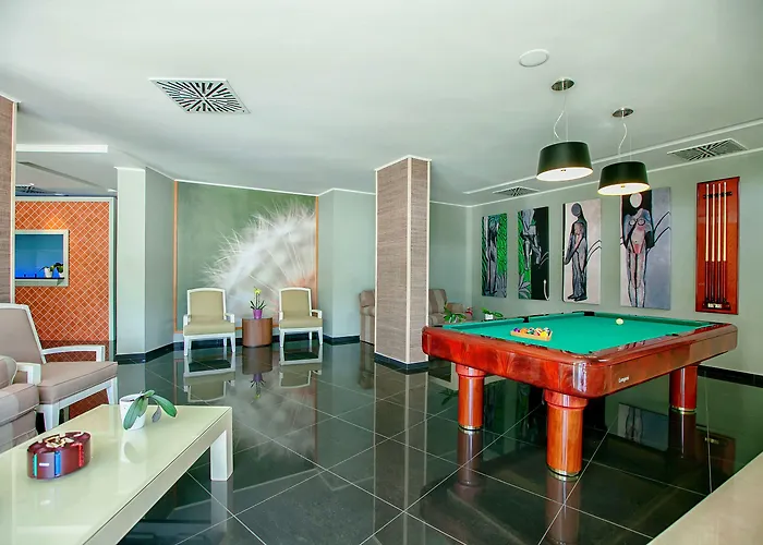 San Nicolas Mikros Gialos